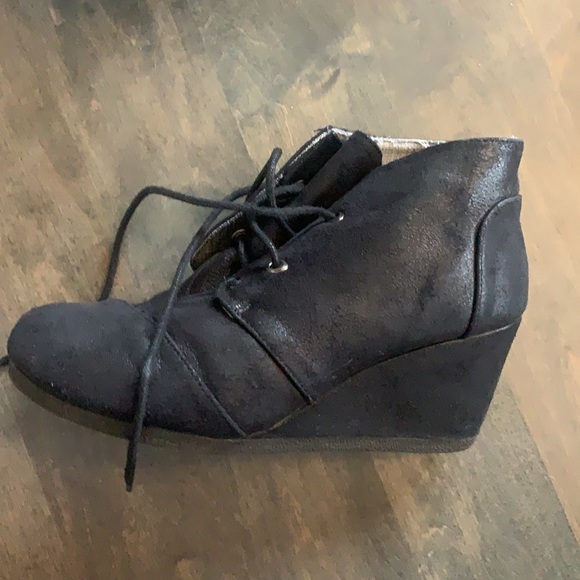 Qupid wedge booties size 8.5 - Picture 3 of 7